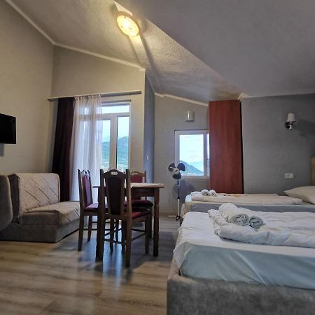 Hotel Rosi Gusinje Ngoại thất bức ảnh