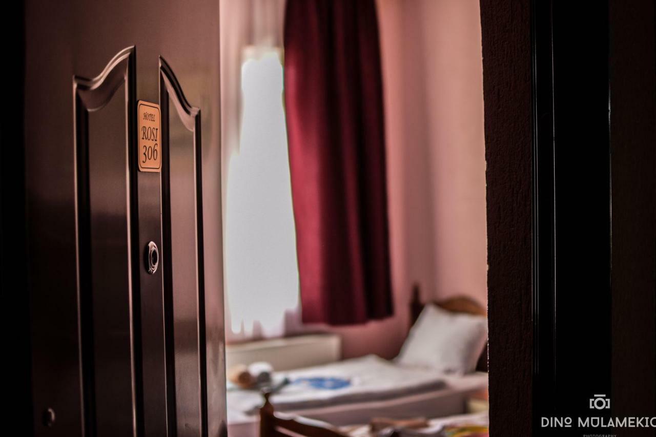 Hotel Rosi Gusinje Ngoại thất bức ảnh