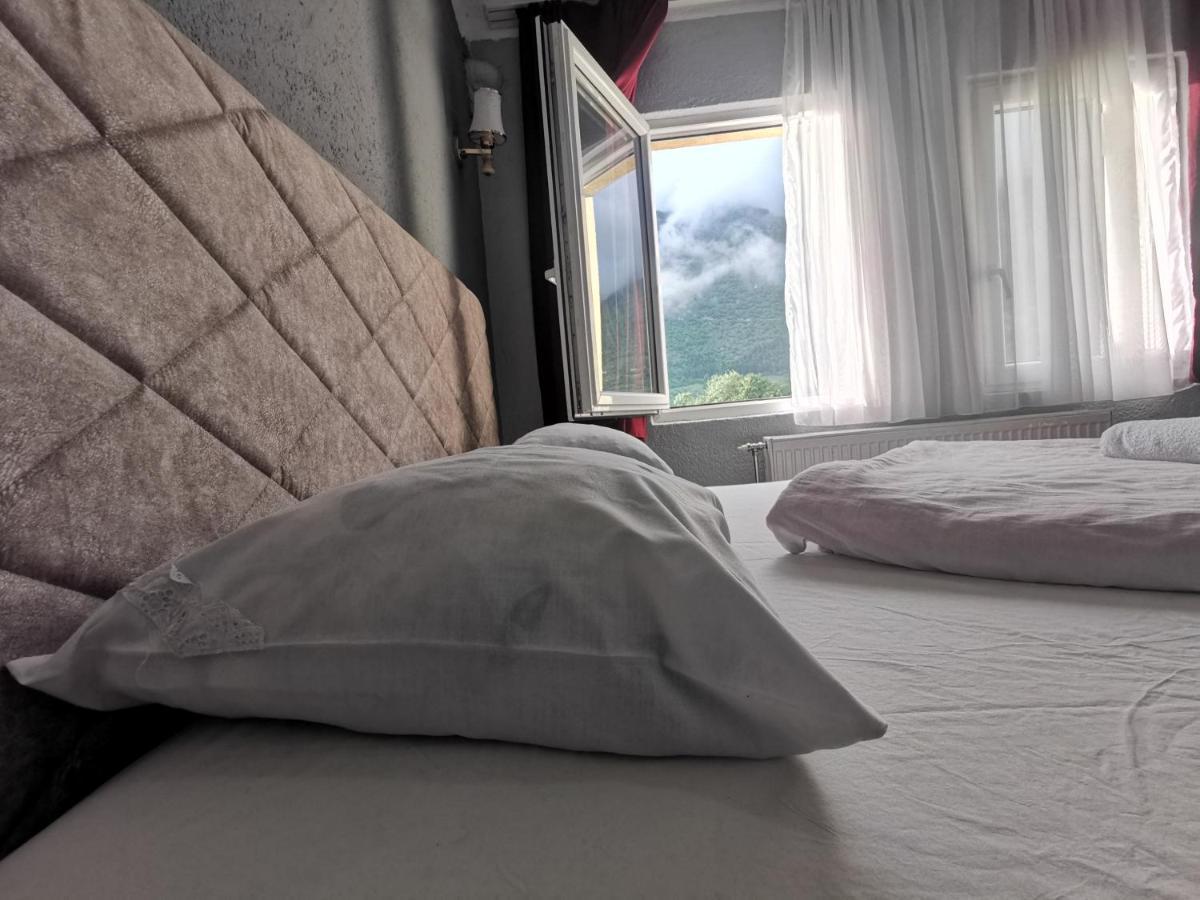 Hotel Rosi Gusinje Ngoại thất bức ảnh